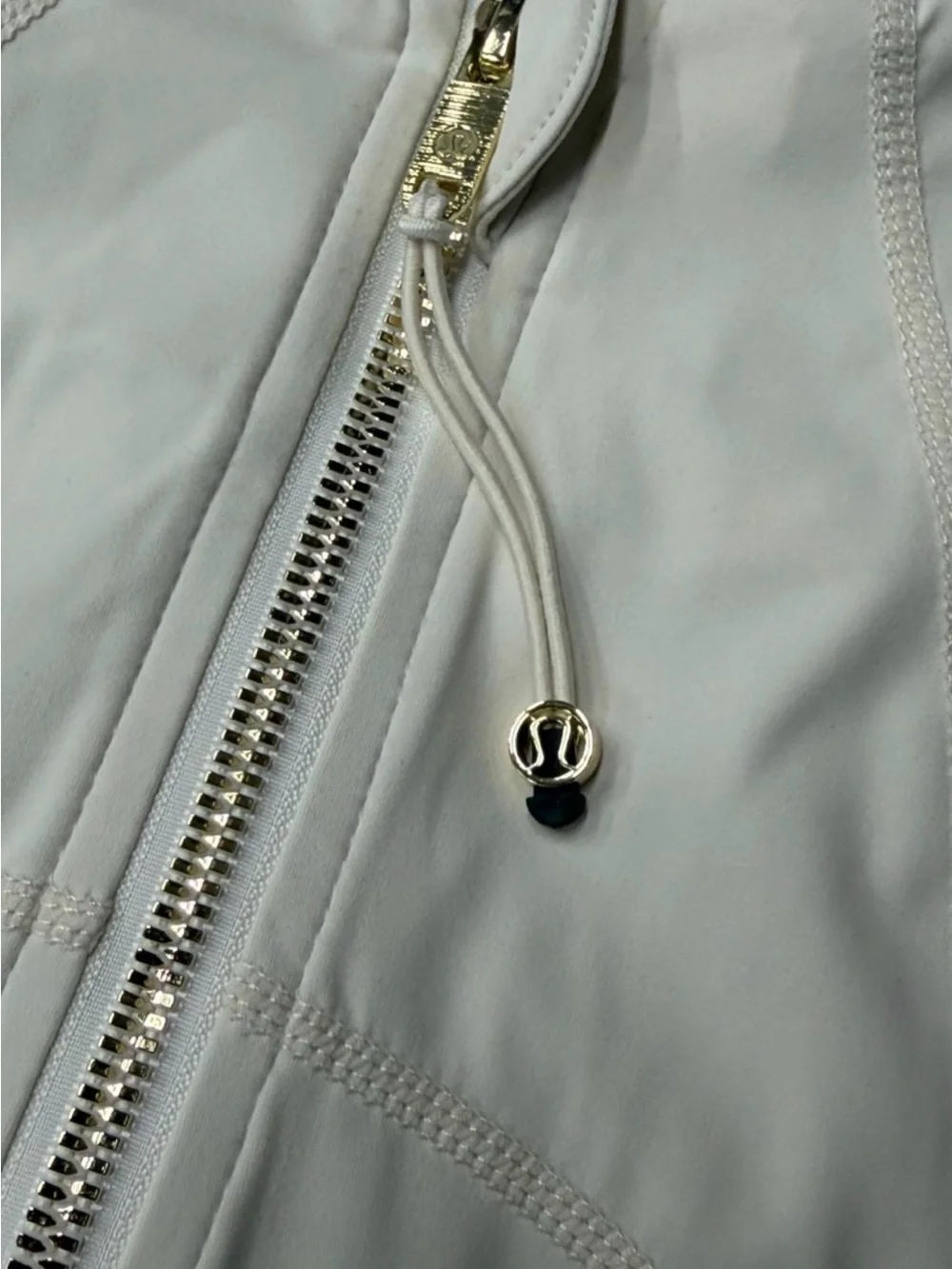 lululemon athletica smooth white