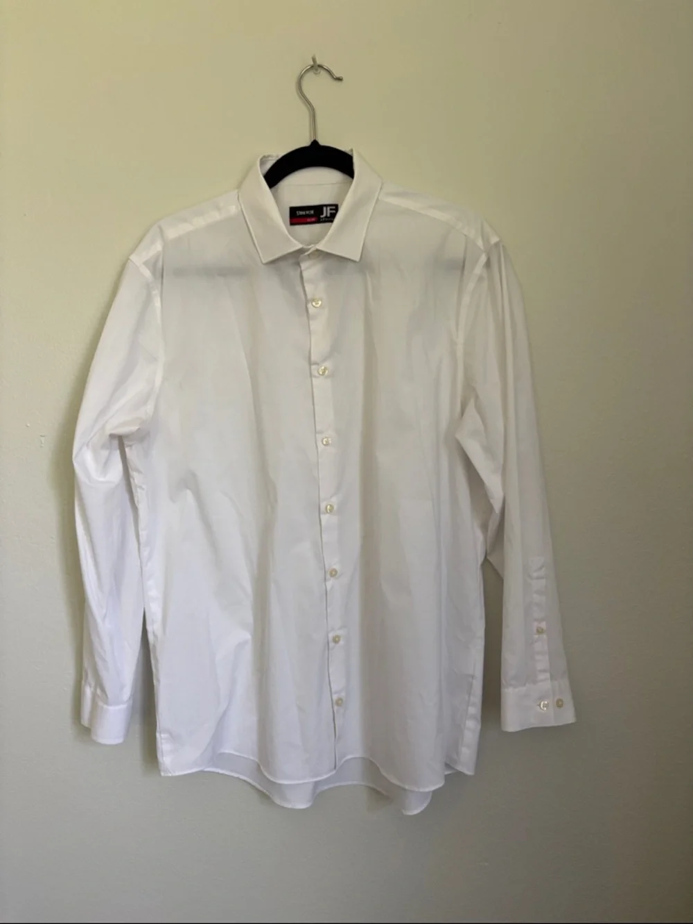 JM Collection White Long-Sleeve Dress Shirt