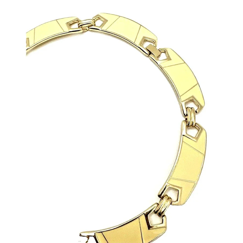 Marlyn Schiff make sophisticated