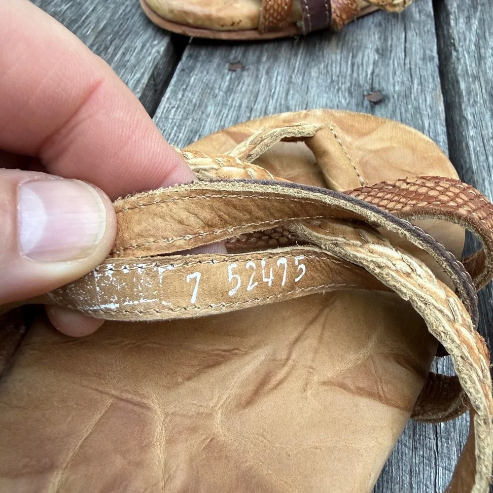 Freebird by Steven Steven Sugar Leather Slide Sandals Tan‎ Snakeskin Braided 7