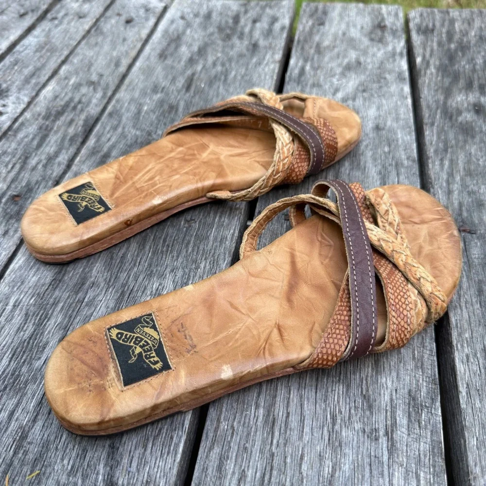 Freebird by Steven Steven Sugar Leather Slide Sandals Tan‎ Snakeskin Braided 7