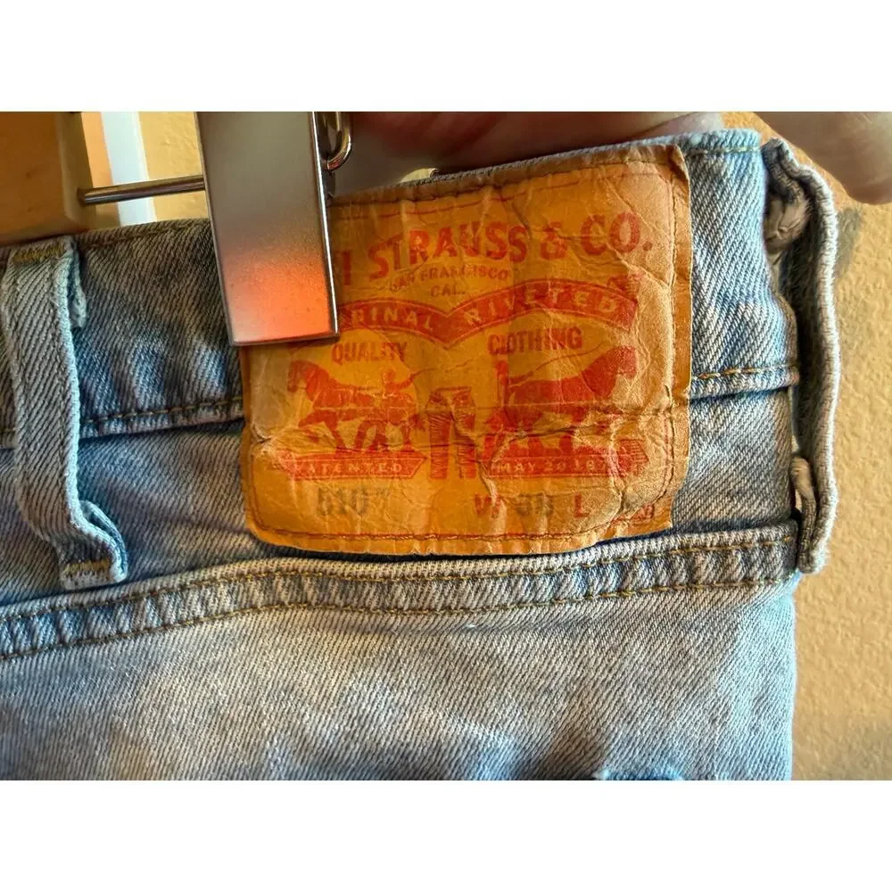 Levis levi men