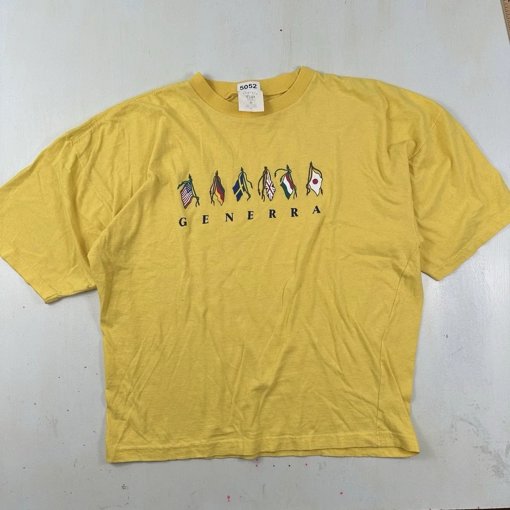 Rare VTG 80s Generra Boxy Crop Fit T Shirt Men Medium Hypercolor Yellow Spellout