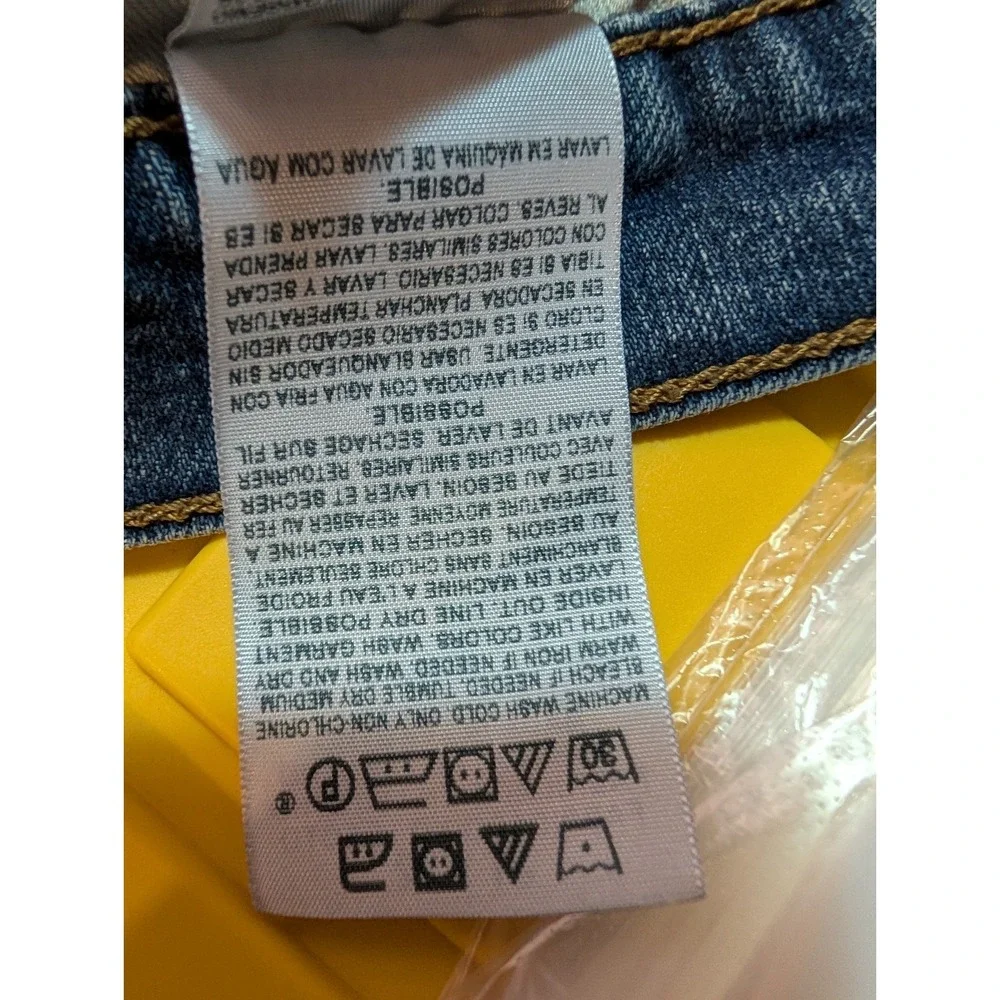 Denizen from Levis product pair
