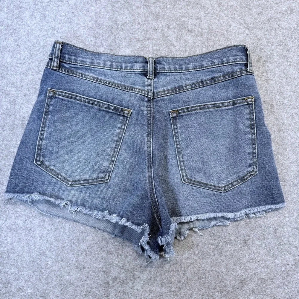 Sincerly Jules crafted brand casual