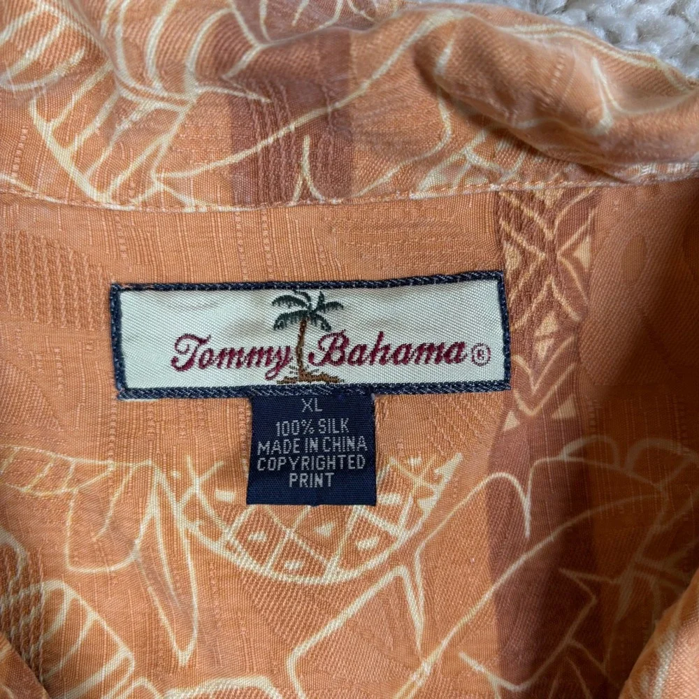 Tommy Bahama embrace laid
