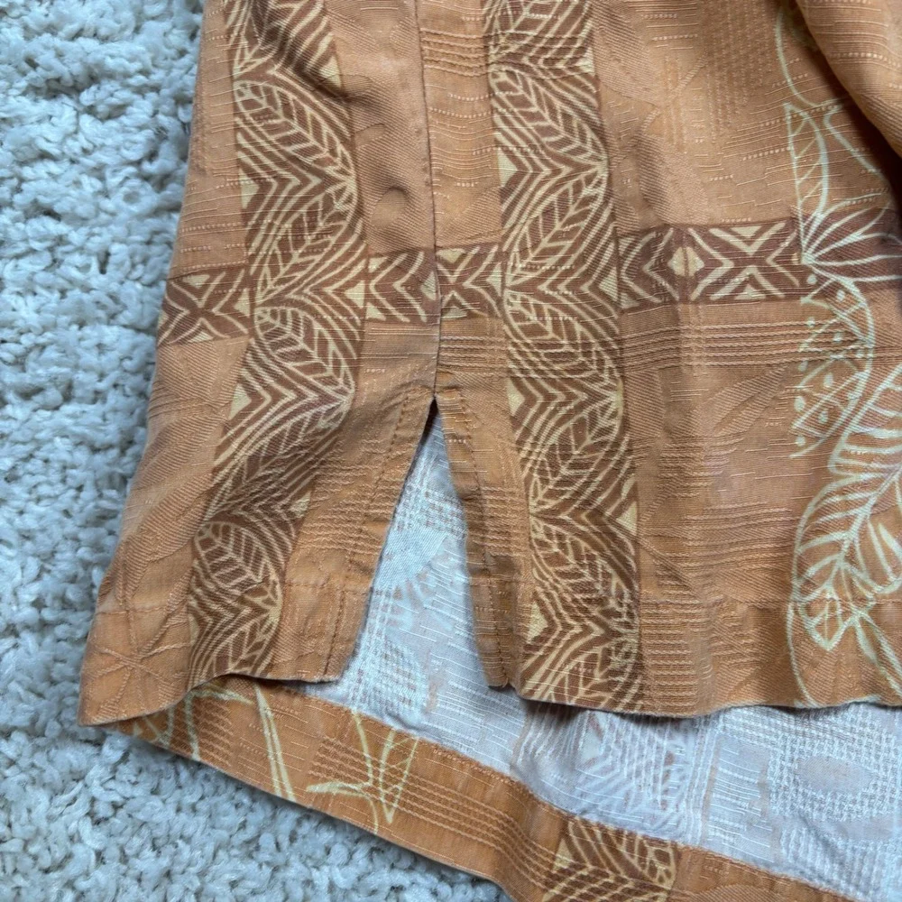 Tommy Bahama embrace laid