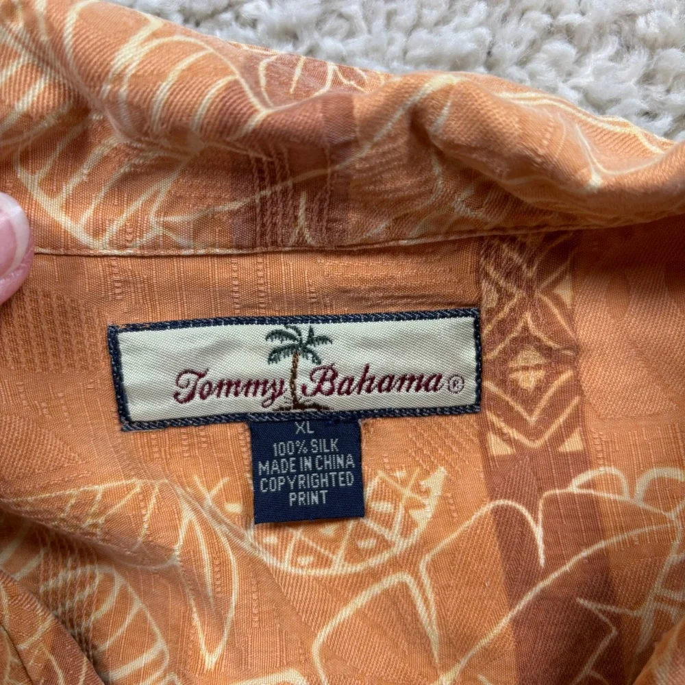 Tommy Bahama embrace laid
