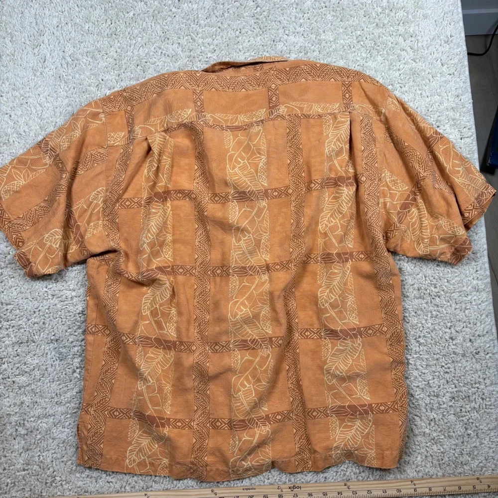 Tommy Bahama embrace laid