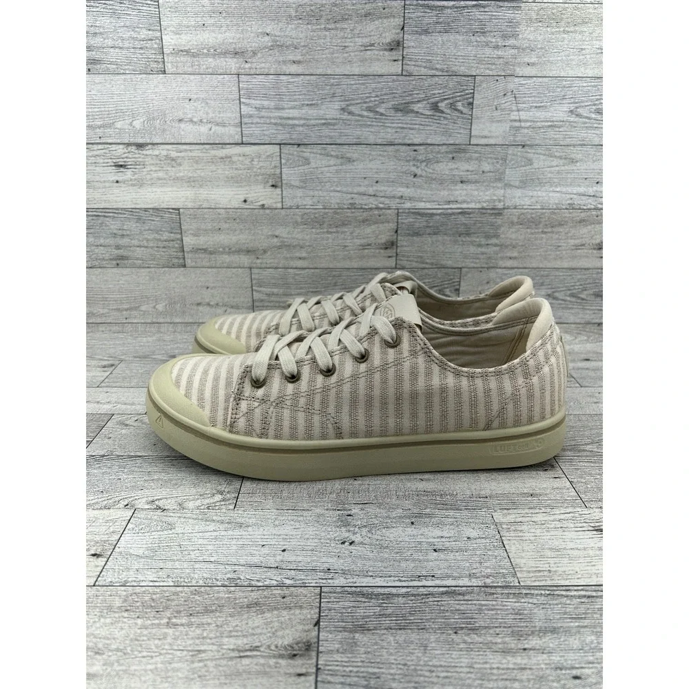 Keen tan casual all