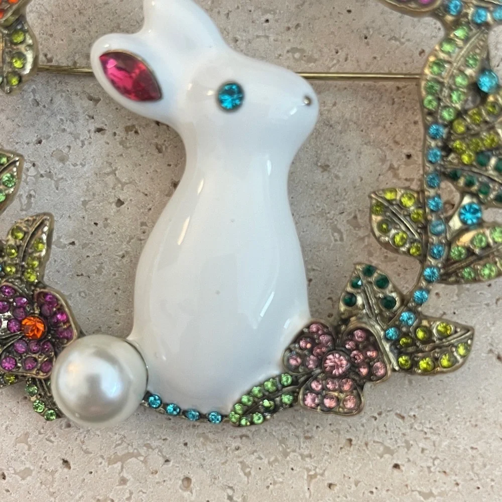 Heidi Daus charming bunny