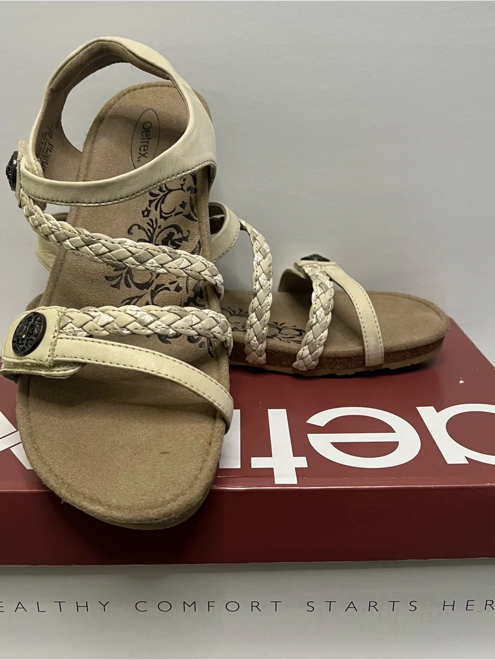 Aetrex Women's Beige Braided Strappy Sandals - Lightweight Comfort