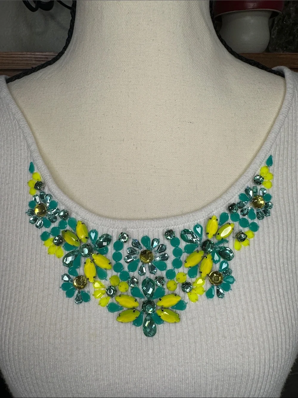 Ruby Rd. chic sleeveless