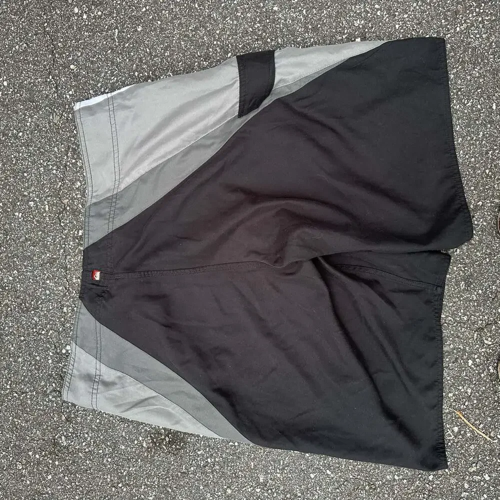 Quiksilver Men's Black and Gray Board Shorts Size 38