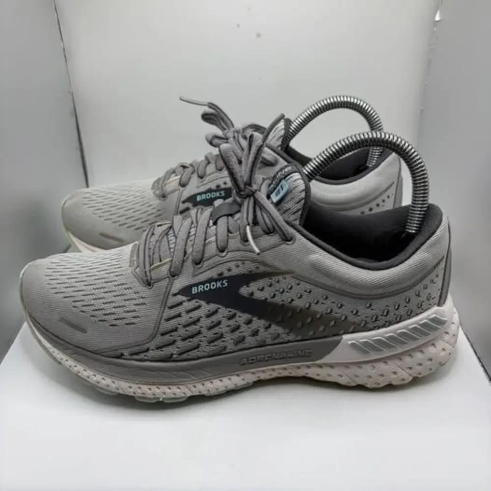 Women’s Brooks Adrenaline 21 Running Shoes Size 7