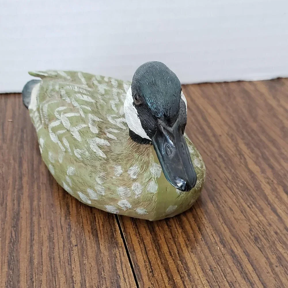 N/A ceramic hand