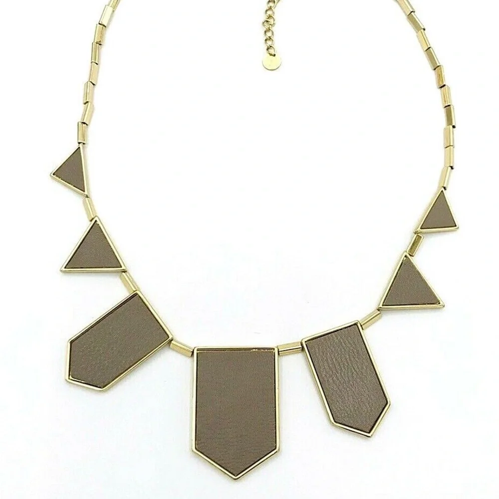 House of Harlow Station Necklace