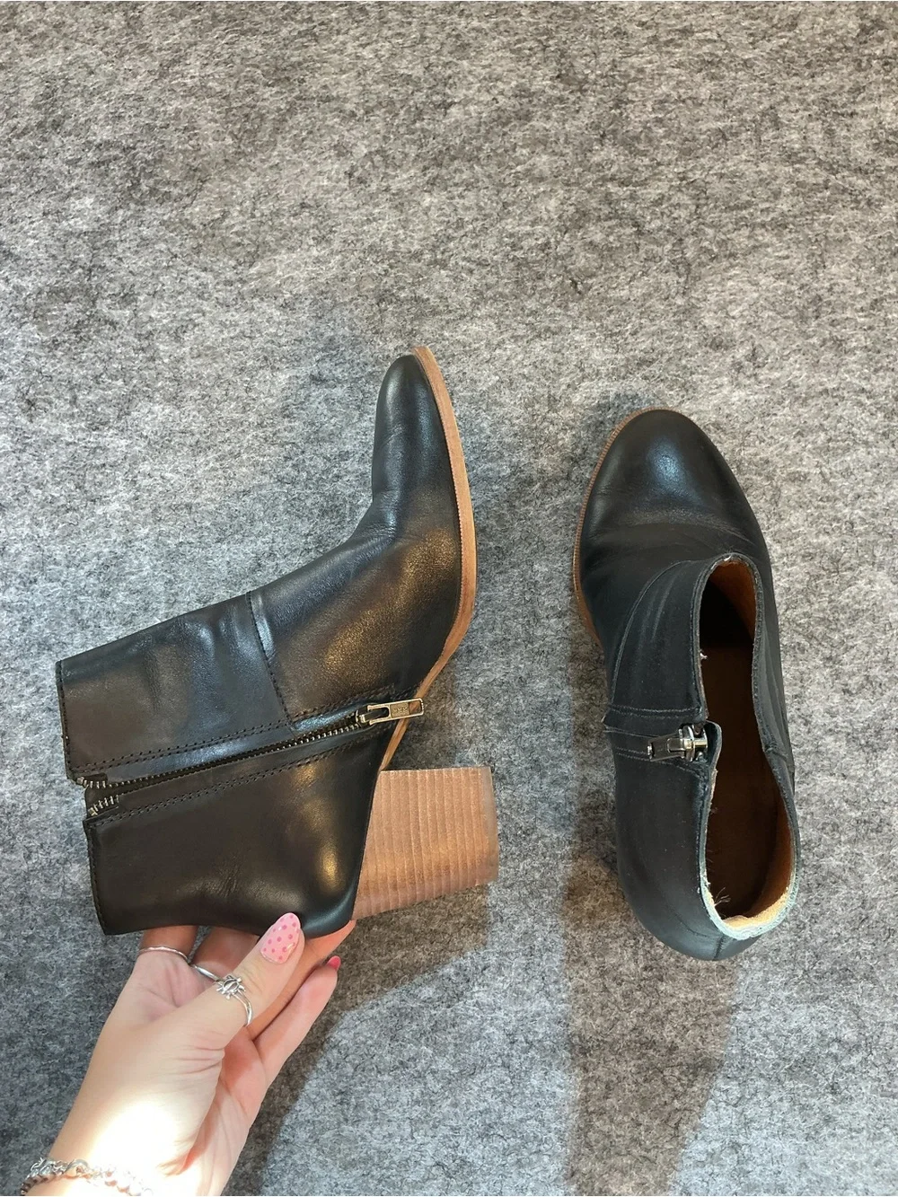 Madewell Black Leather Ankle Boots - Classic Zip Chelsea Style Size 9