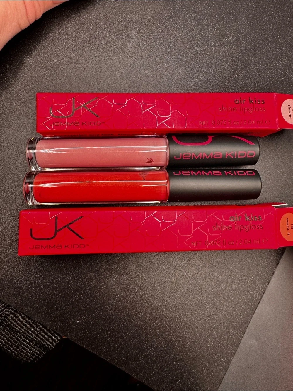Jemma Kidd air kiss