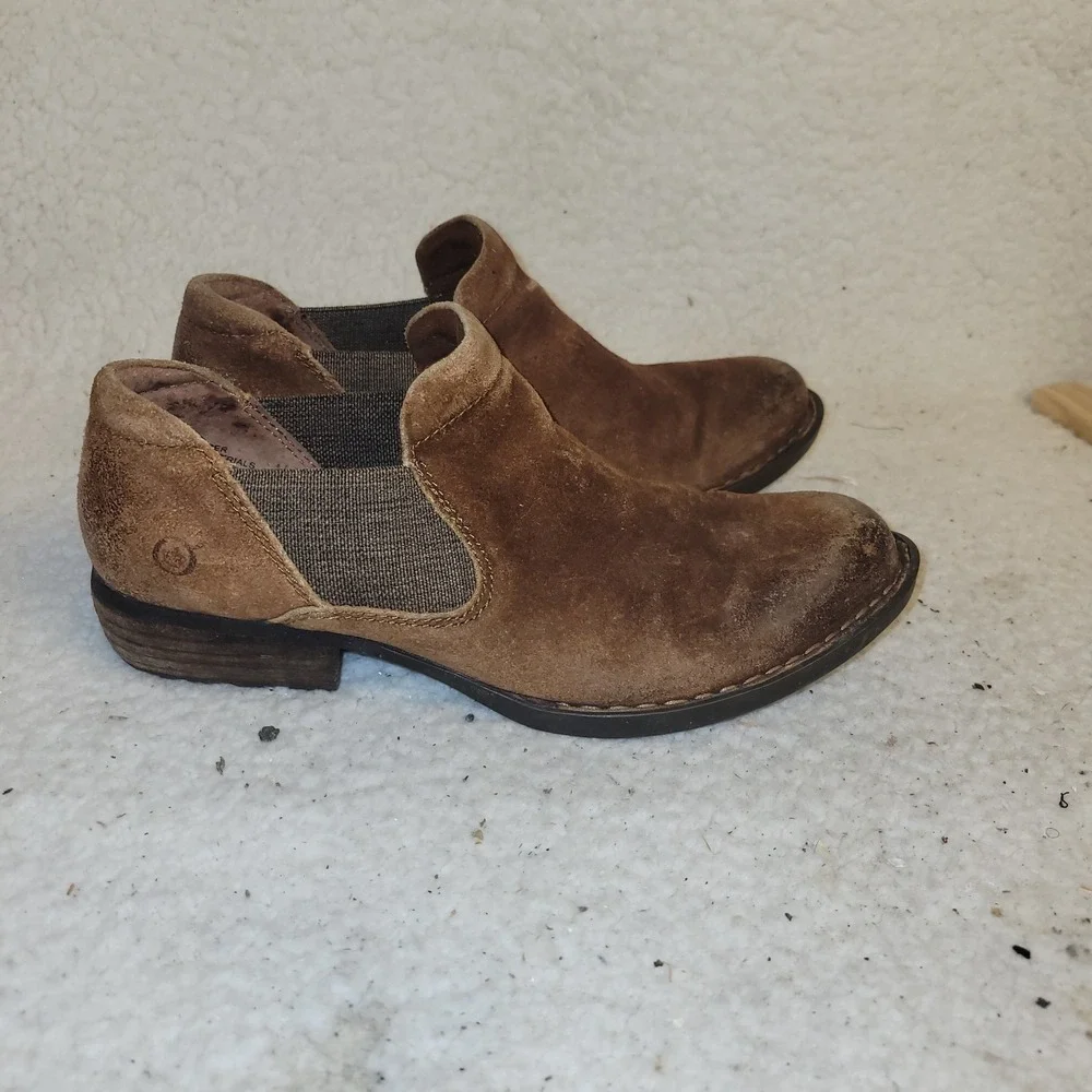 Born Brown Distressed Suede Chelsea Ankle Boots Women 7.5M Western‎ Boho Booties