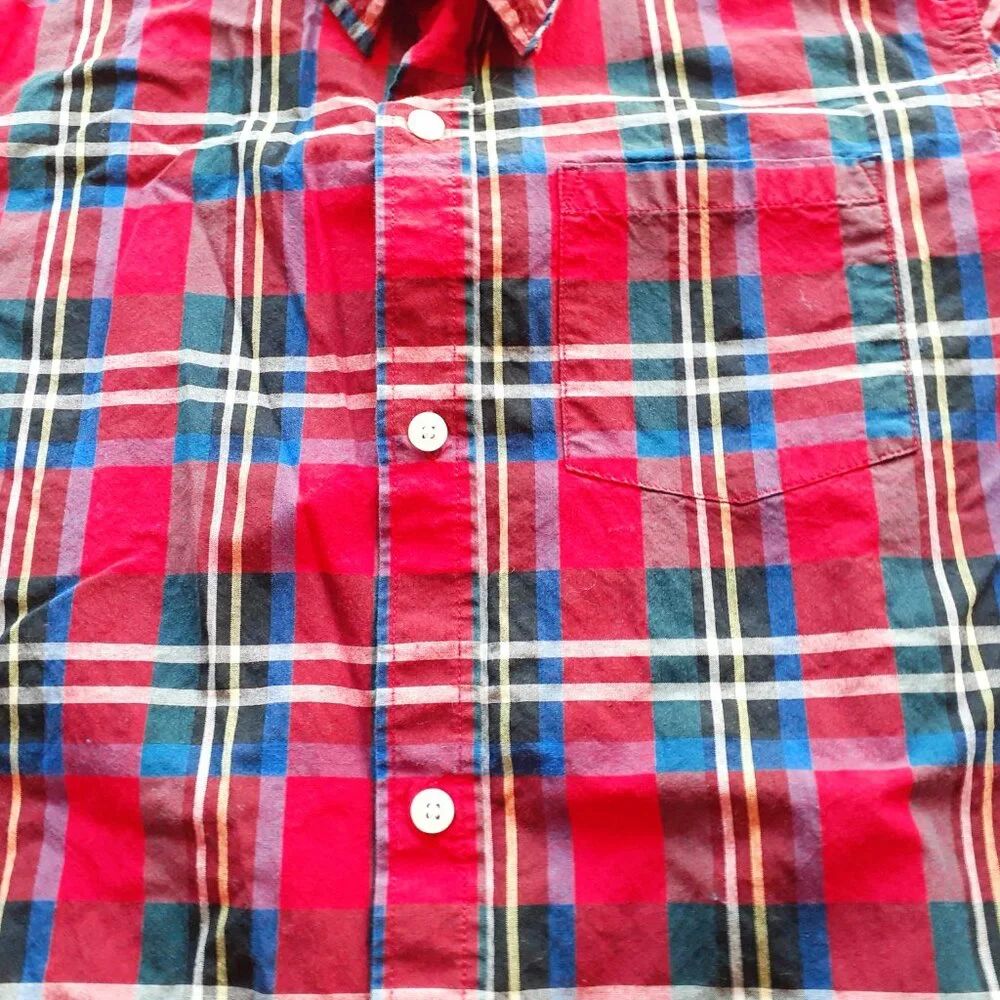 GAP boy button