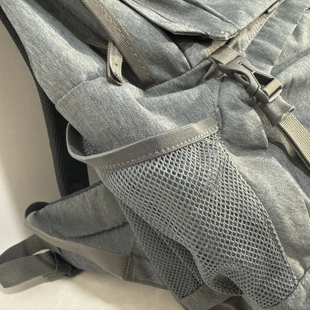 Hiking Backpack 40L Mountaintop Outdoor Adventure Traveling Gray  w Rain Cover