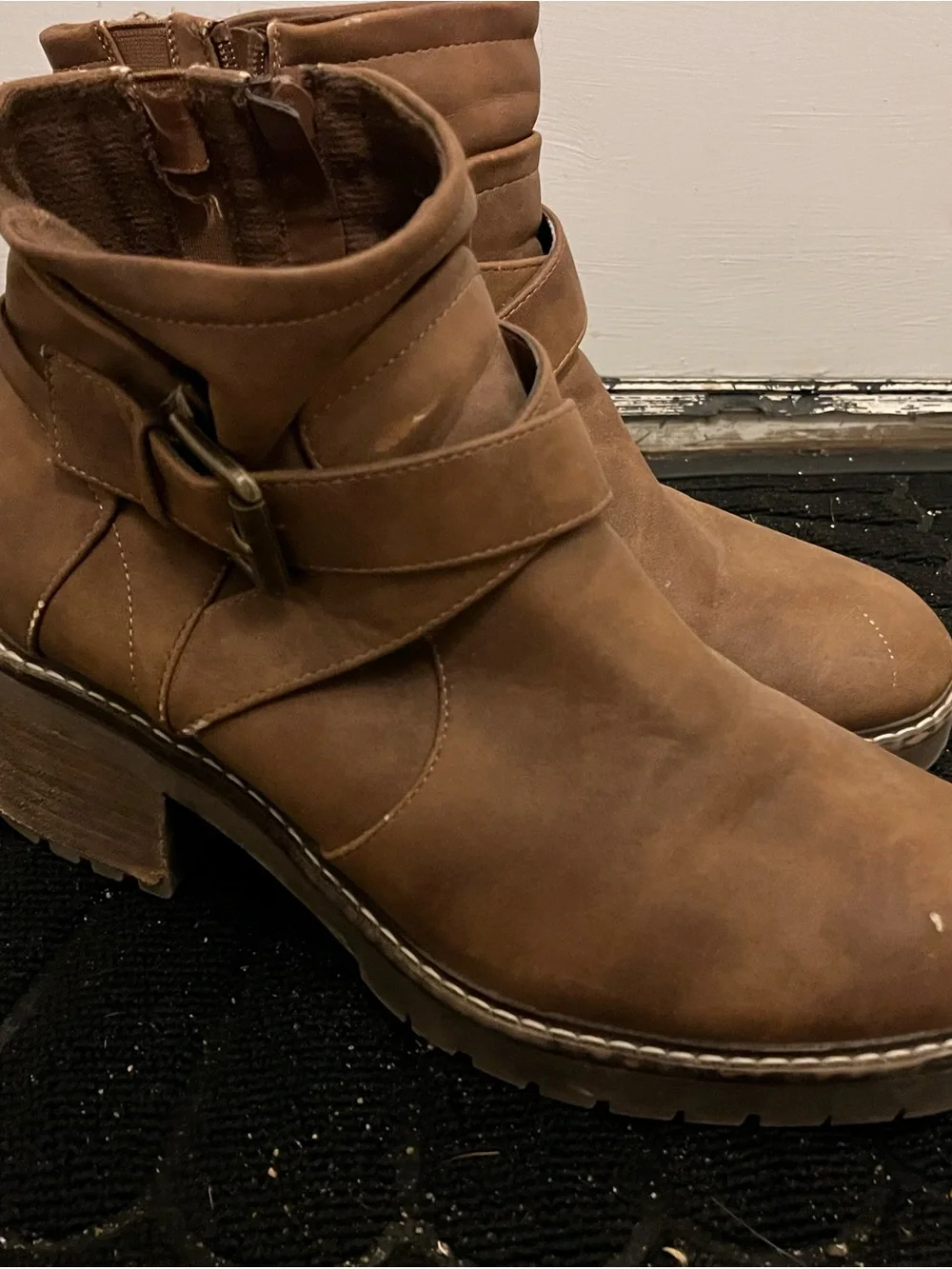 Lane Bryant chunky low