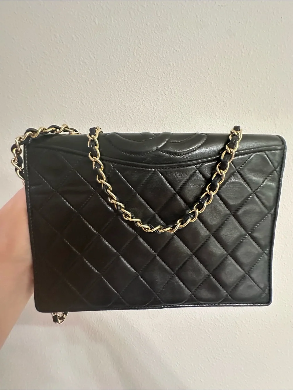 CHANEL classic quilted