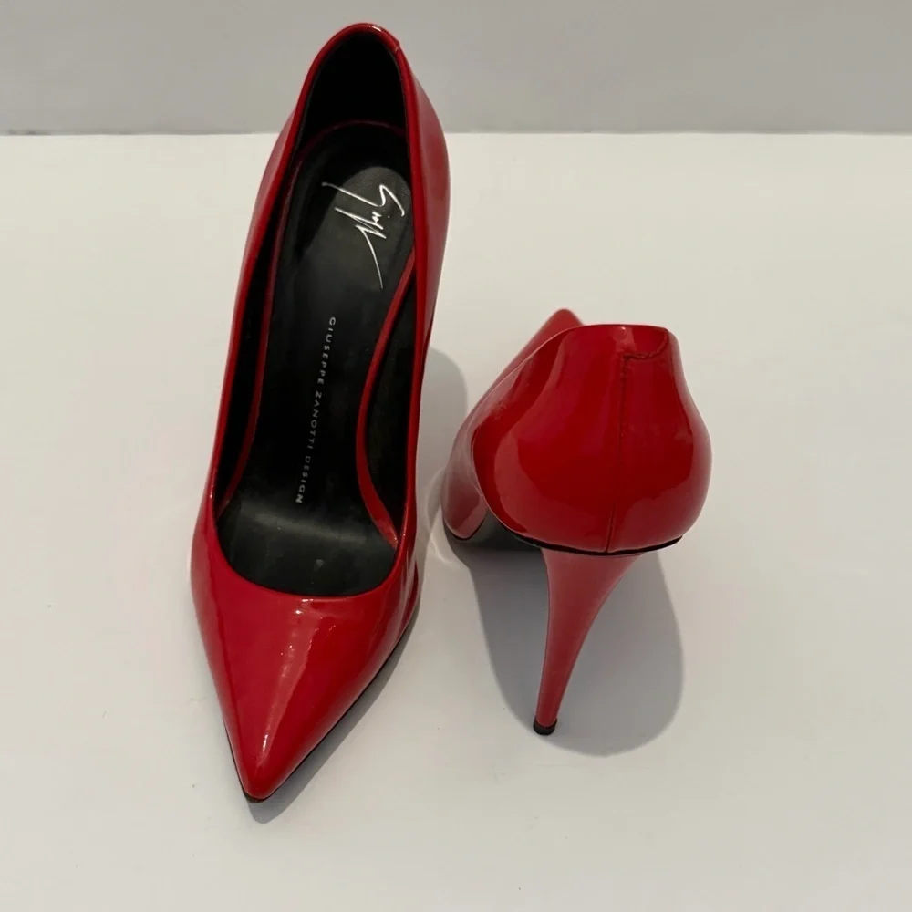 Giuseppe Zanotti giuseppe zanotti