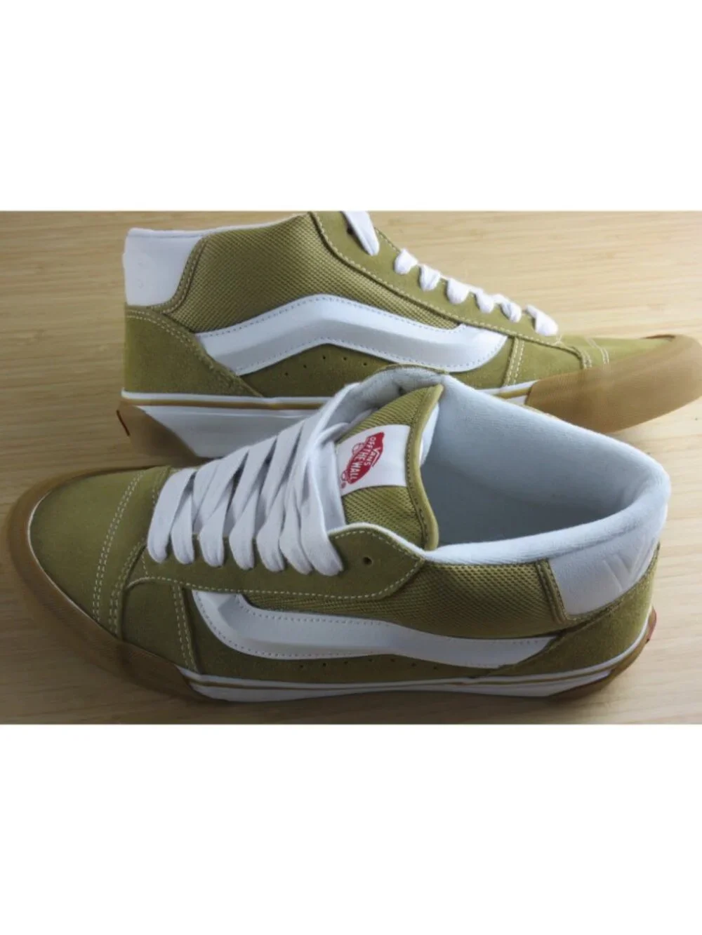 Vans men knu