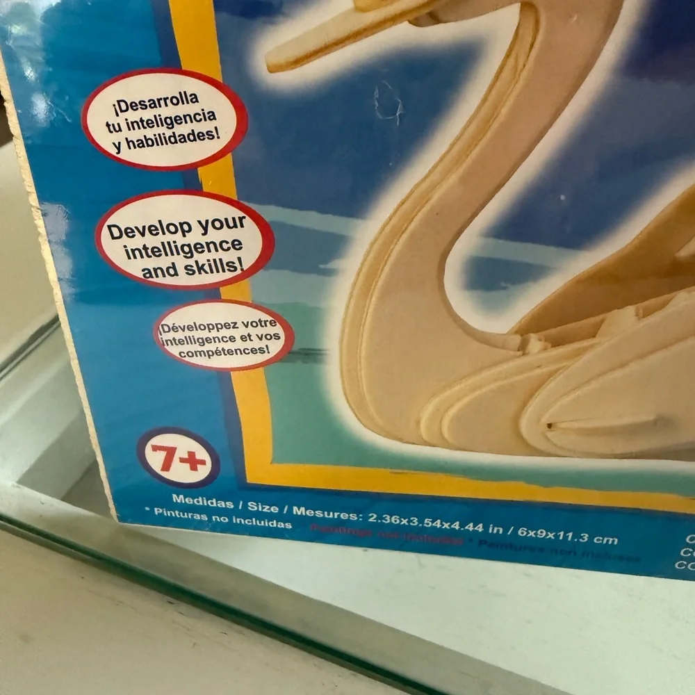 Wuundentoy assemble paint