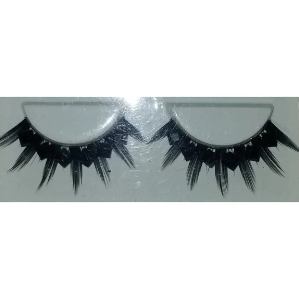 Undefined these eyelashes