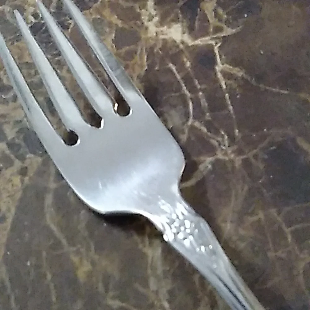 Distinction Deluxe salad fork