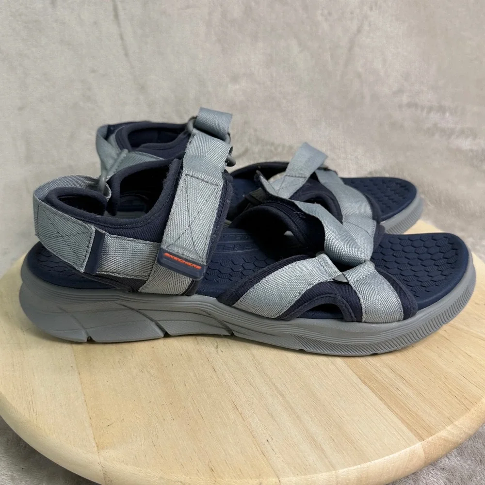 Skechers relaxed fit