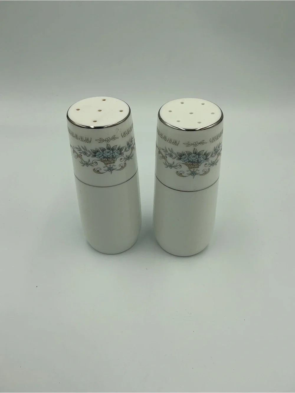 Fine China Of Japan elegant porcelain
