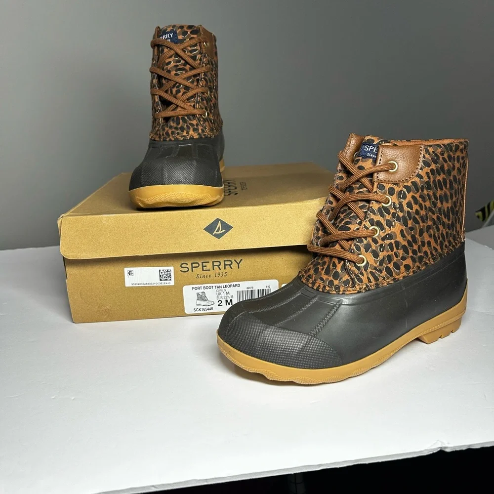 Sperry stylish leopard