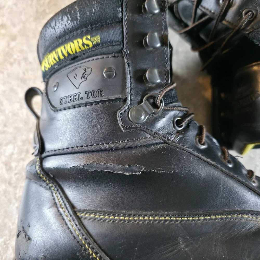 Vintage Herman Survivor *Cracked Black Leather Steel Toe Work Boots Mens Size 11