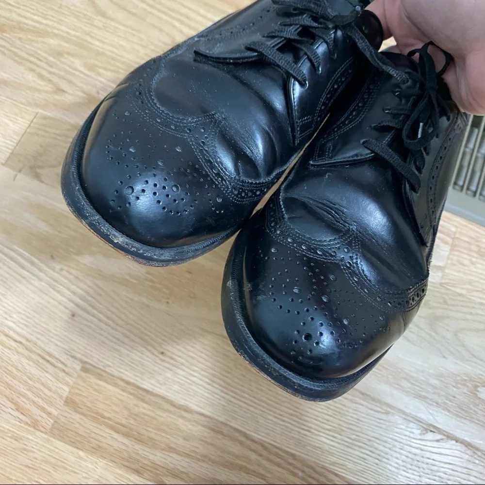 Florsheim wingtip oxford
