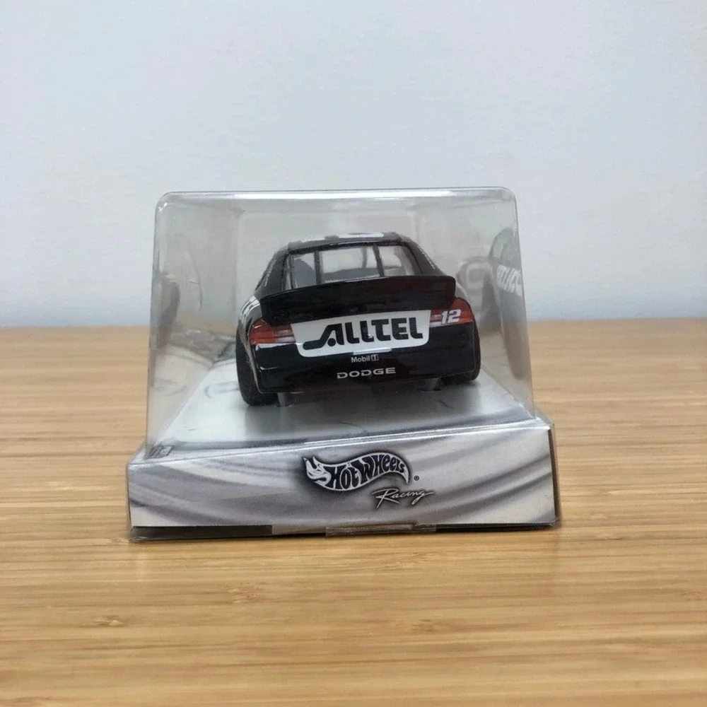 Hot Wheels Racing Diecast 1:24 Unisex Black Ryan Newman 12 Alltel Artist Series