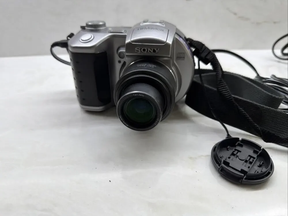 Sony Mavica MVC-CD400 4.0MP Digital Camera - Black Silver TESTED WORKS READ