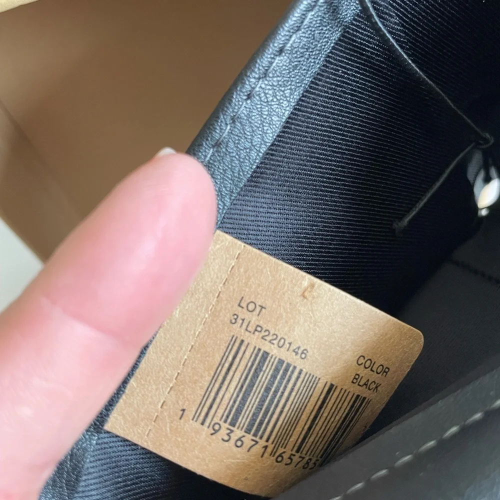 Levis levi mens