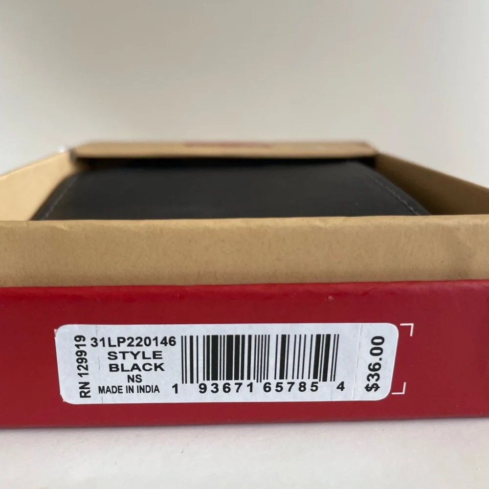 Levis levi mens