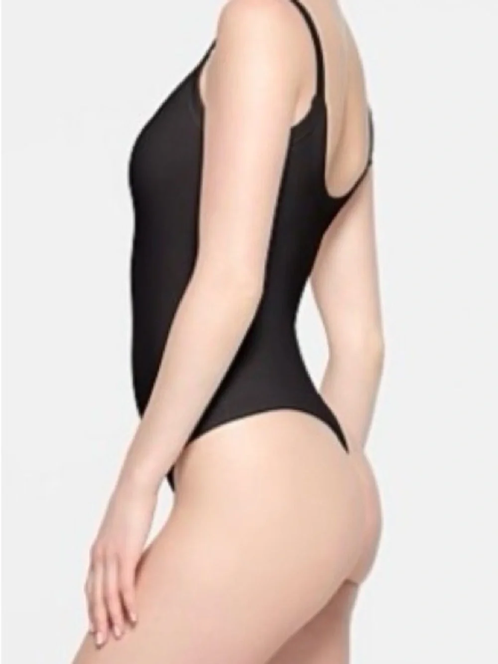 SKIMS sleek black