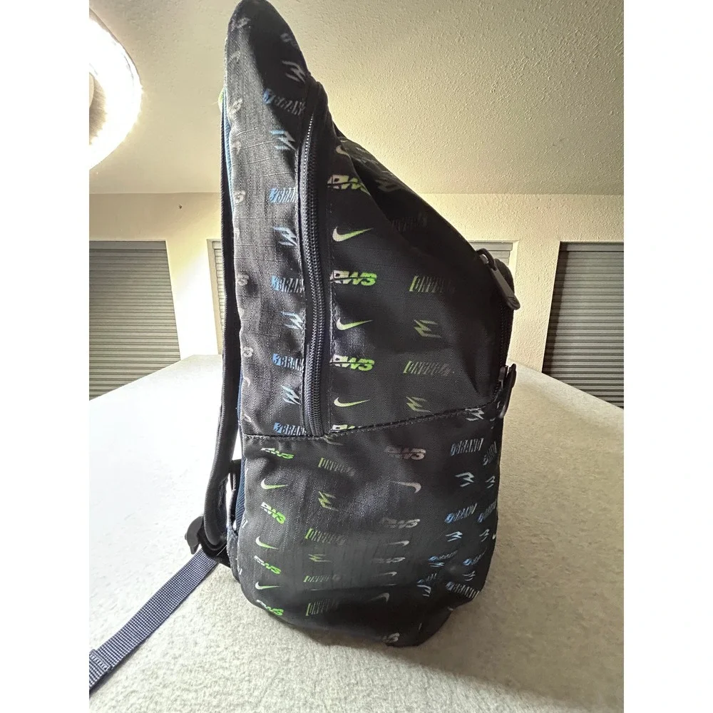 Nike russell wilson