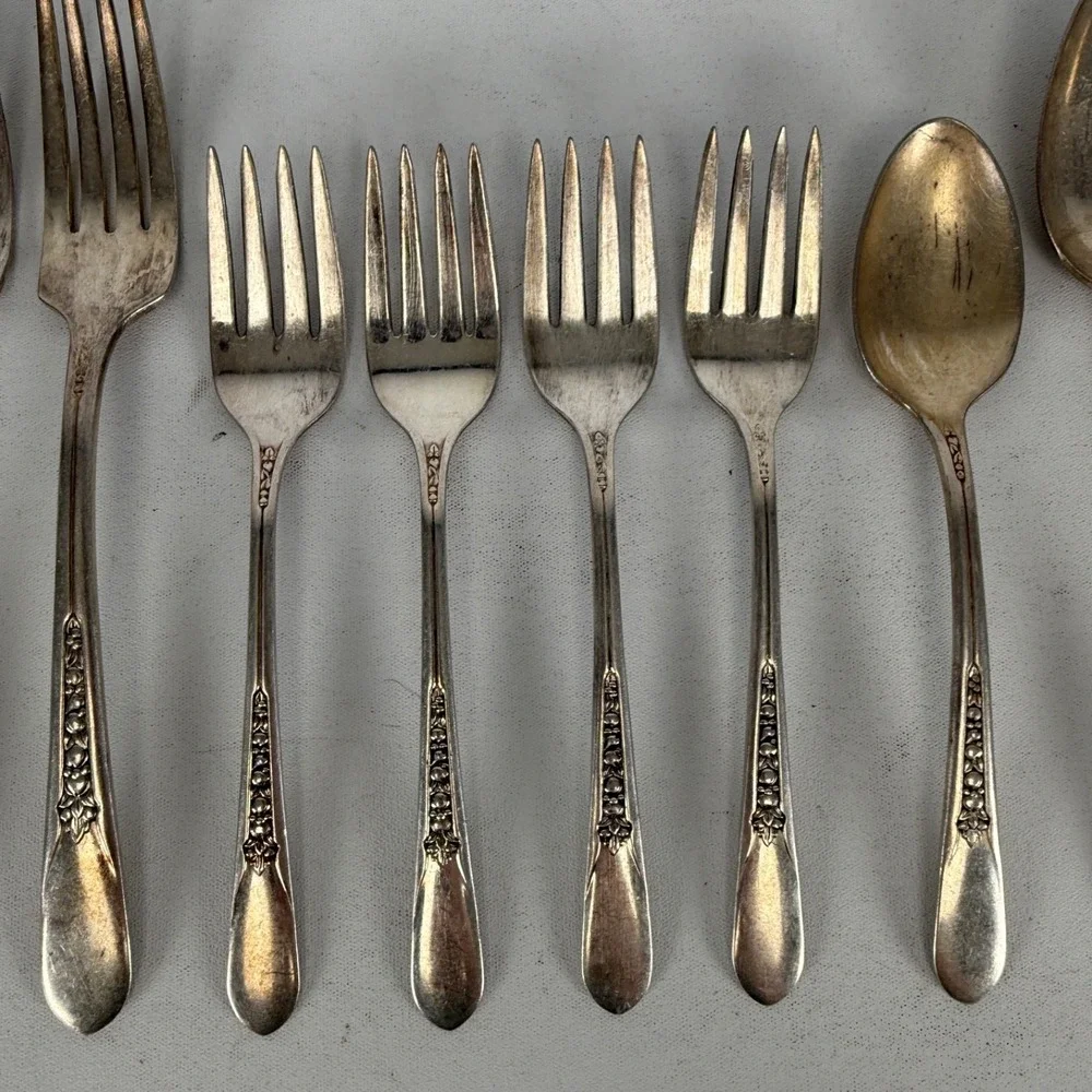 Wm. Rogers & Son product lot
