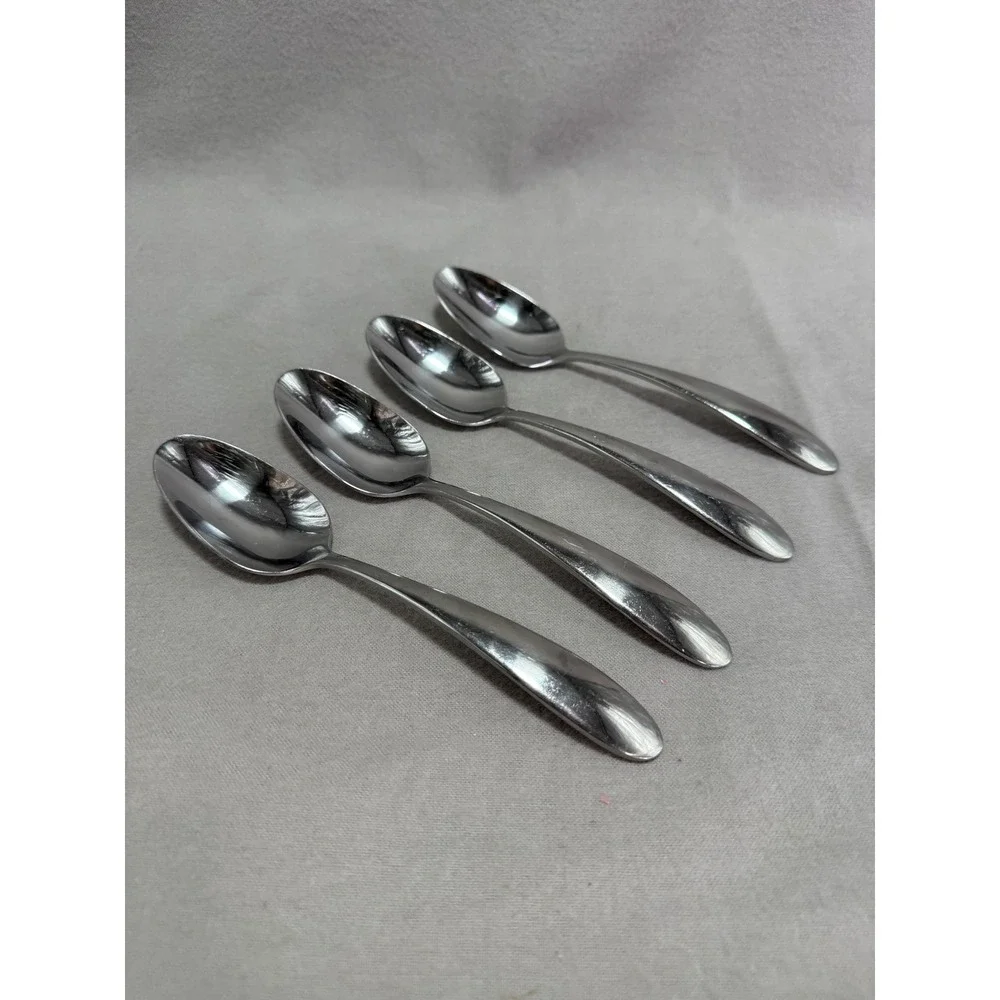 Oneida Crest Oval Place Spoons Stainless Discontinued 4 Piece Replacement Set