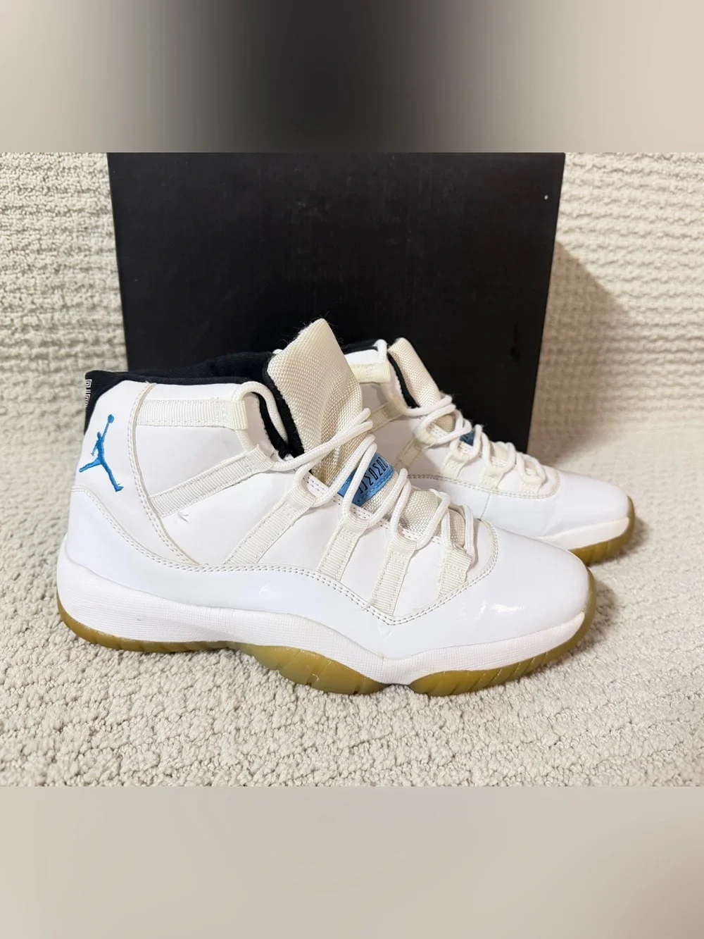 Nike Air Jordan 11 Retro Legend Blue GS White University Blue Size 8.5Y