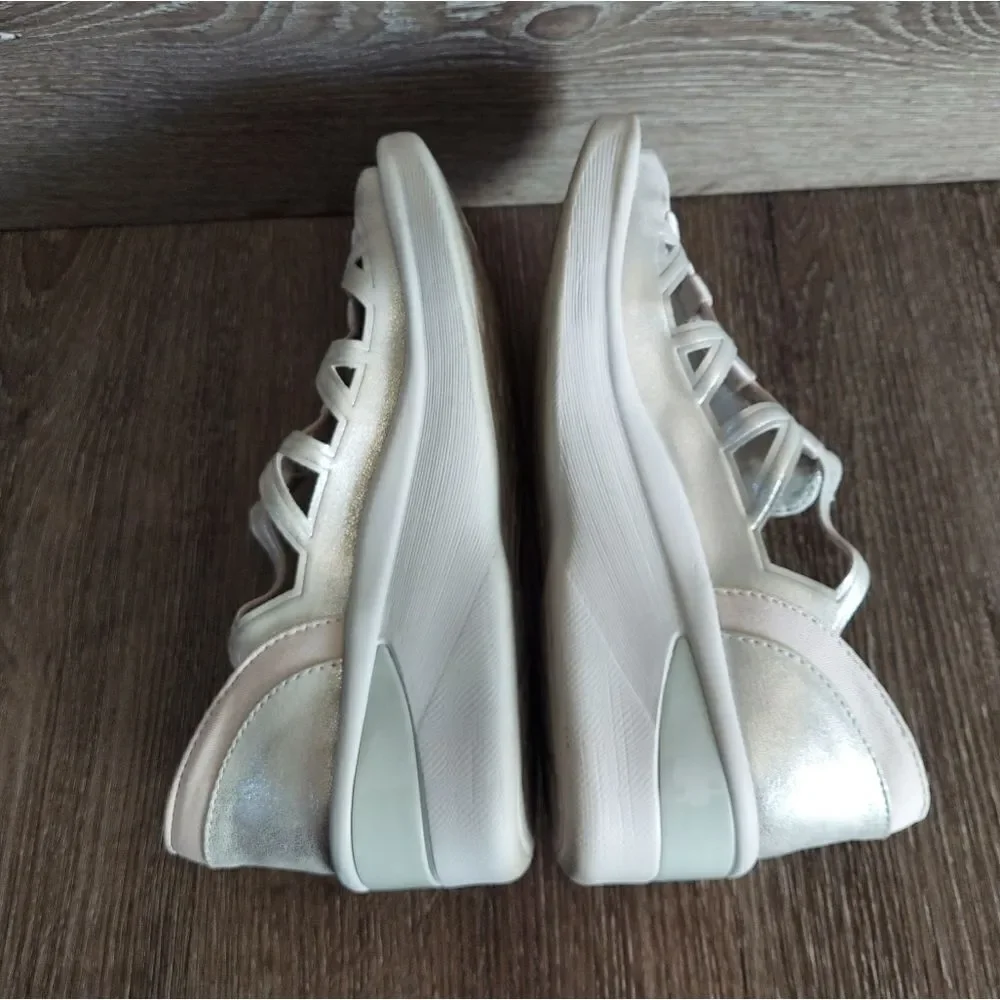 Bzees sasha wedge