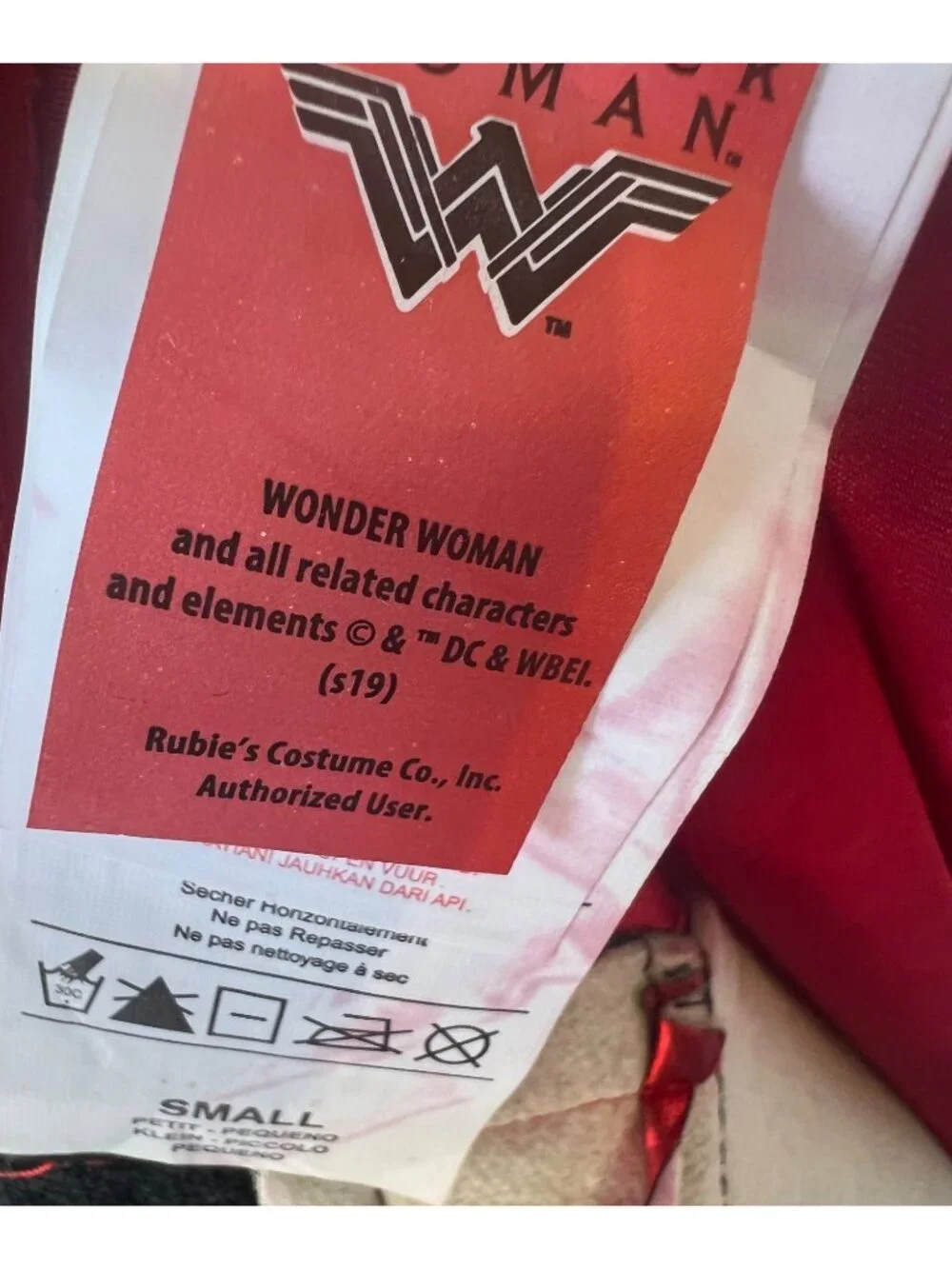 Rubies Costume Co. costume includes