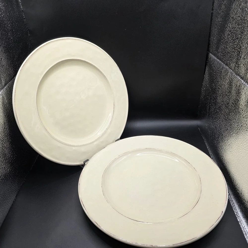 Pier 1 Imports Martillo Crème Brulee Dinner Plates Lot 2‎ Stoneware 10.5